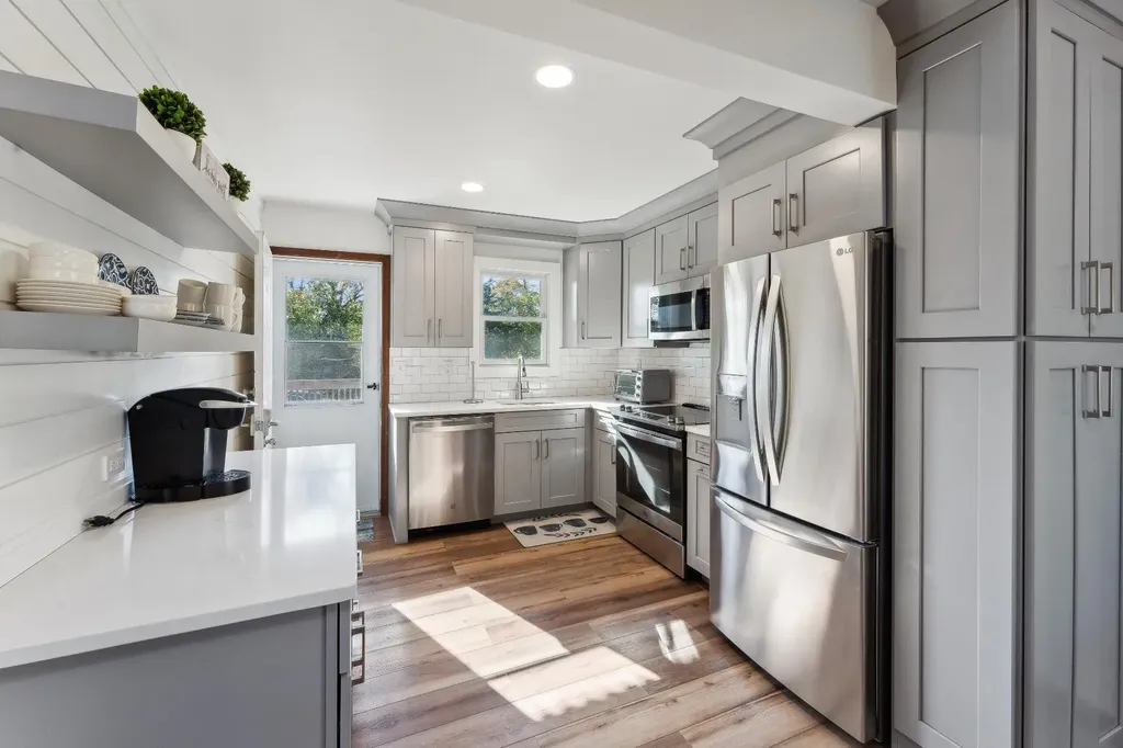 20 Magee Drive Southampton NY 11968