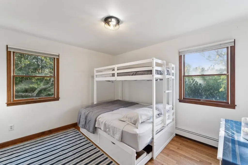 20 Magee Drive Southampton NY 11968