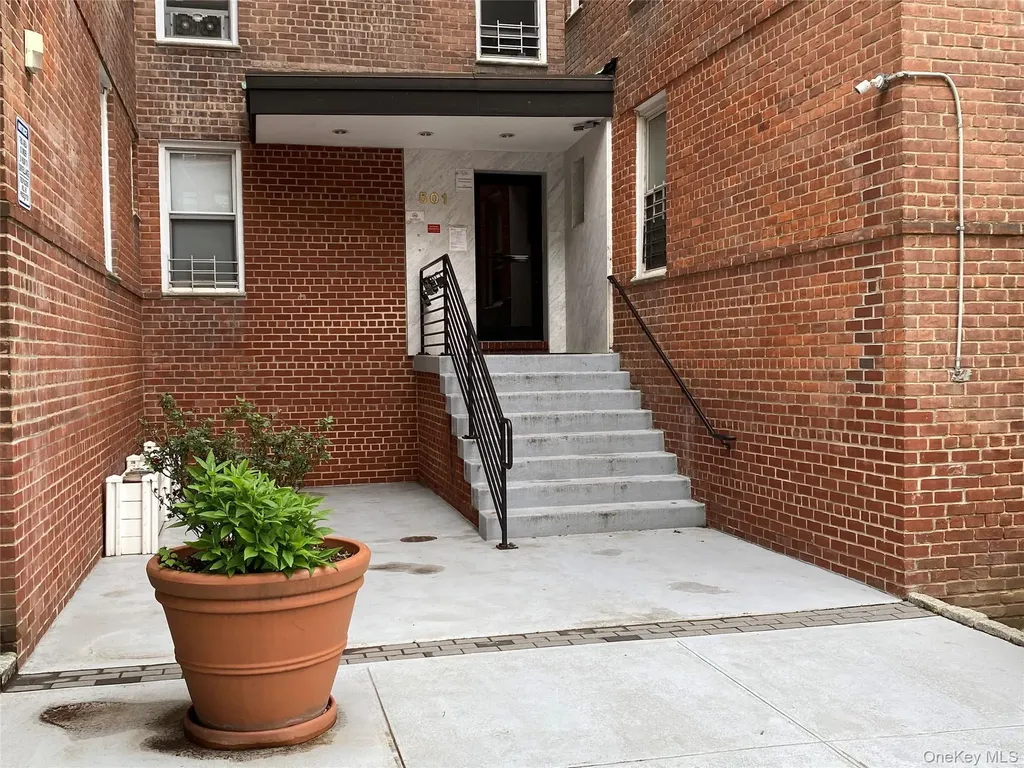 501 Riverdale Avenue Yonkers NY 10705