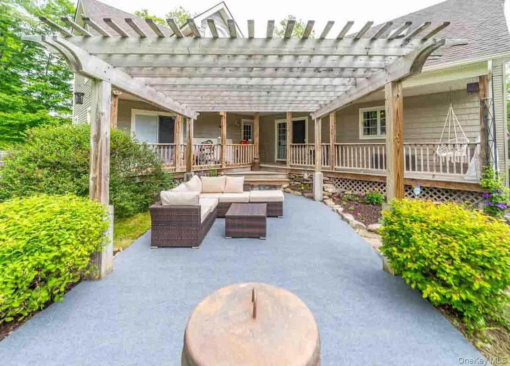 135 Browns Road Walden NY 12586