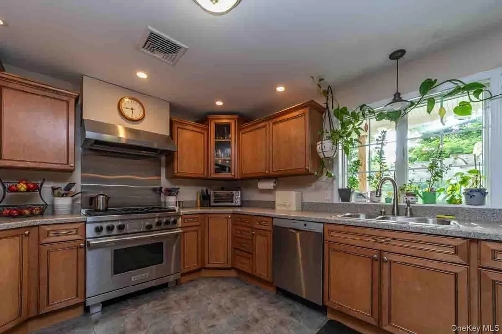 135 Browns Road Walden NY 12586
