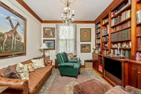 4 Horse Hollow Road Locust Valley NY 11560