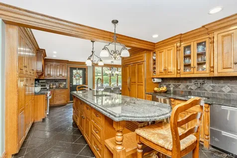 4 Horse Hollow Road Locust Valley NY 11560
