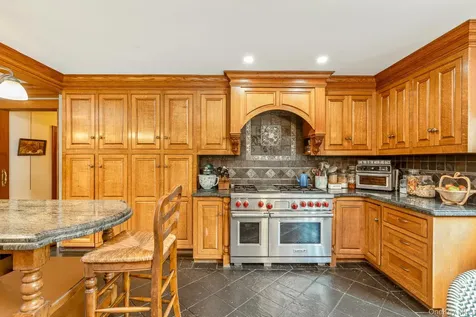 4 Horse Hollow Road Locust Valley NY 11560