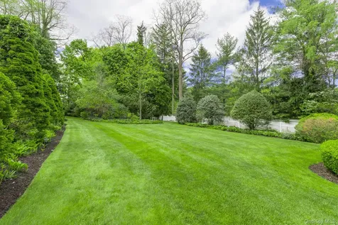 4 Horse Hollow Road Locust Valley NY 11560