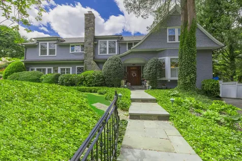 4 Horse Hollow Road Locust Valley NY 11560