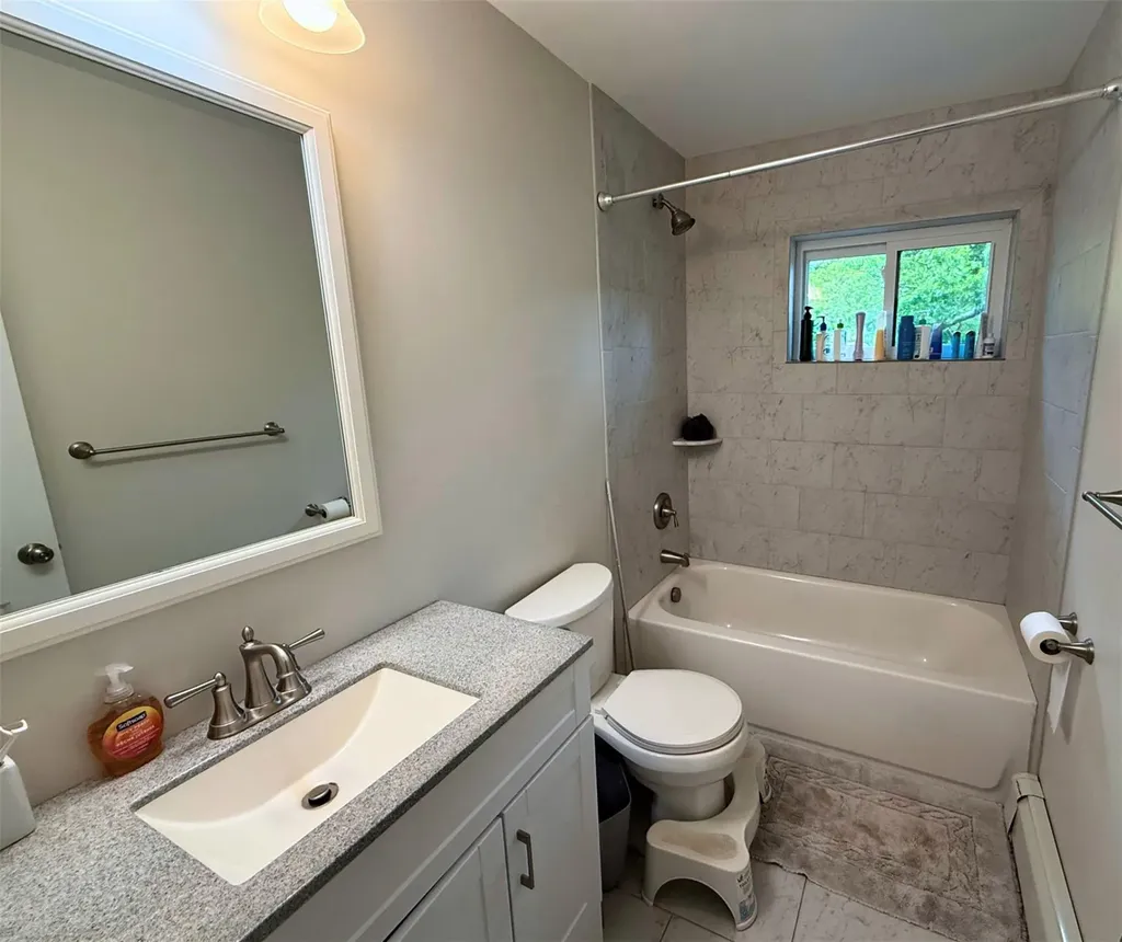 1 Roberta Street East Patchogue NY 11772