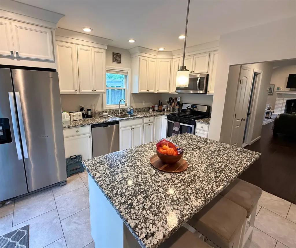 1 Roberta Street East Patchogue NY 11772