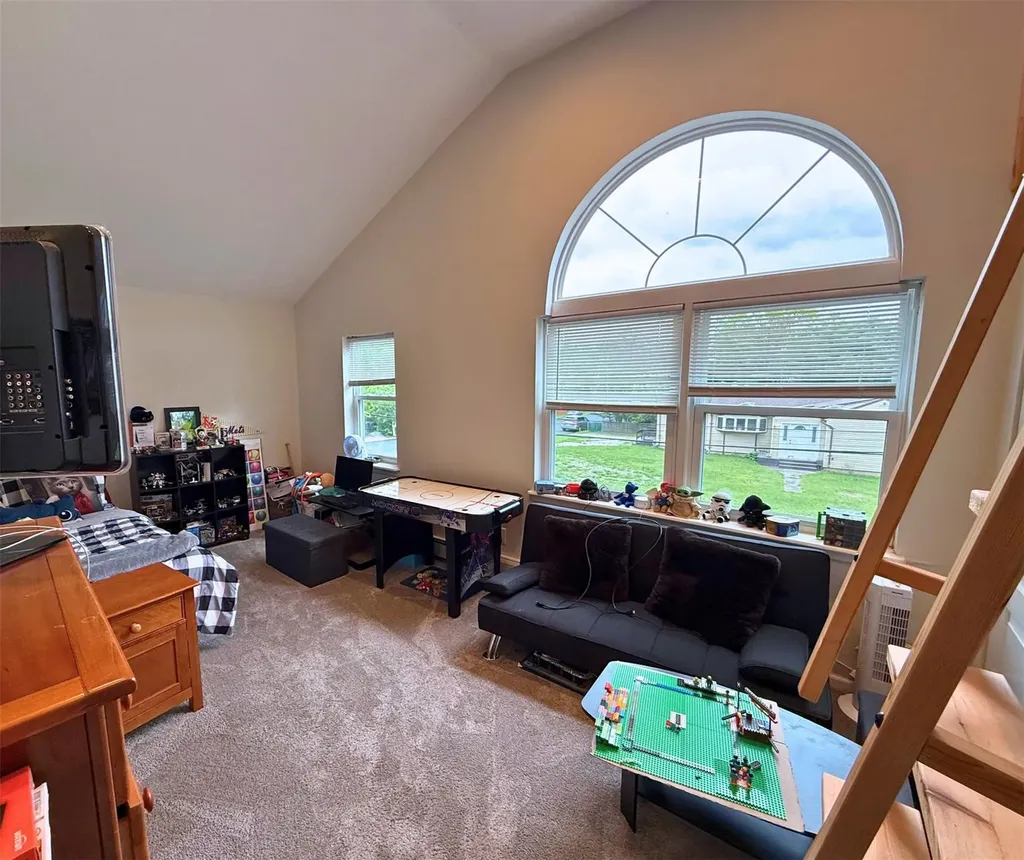1 Roberta Street East Patchogue NY 11772