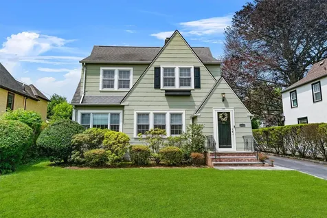 25 Hazelton Drive White Plains NY 10605