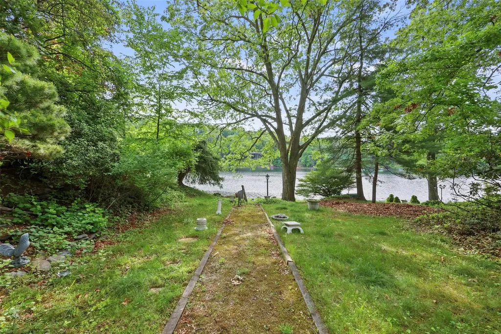 1122 Lake View Road Copake NY 12516