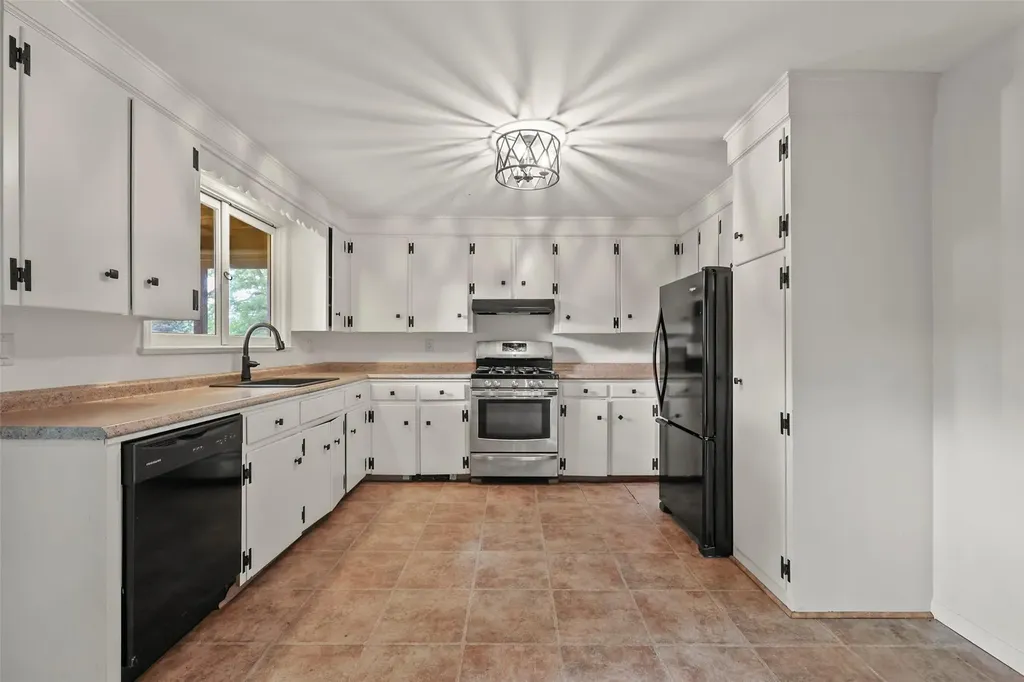 1122 Lake View Road Copake NY 12516