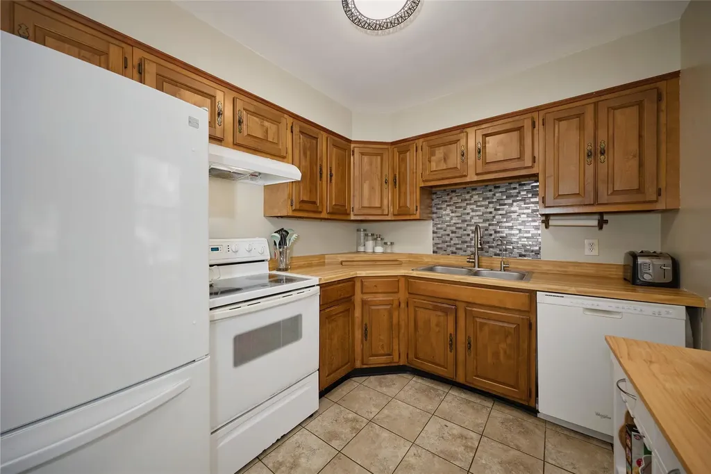 8 Spratt Avenue Poughkeepsie NY 12603