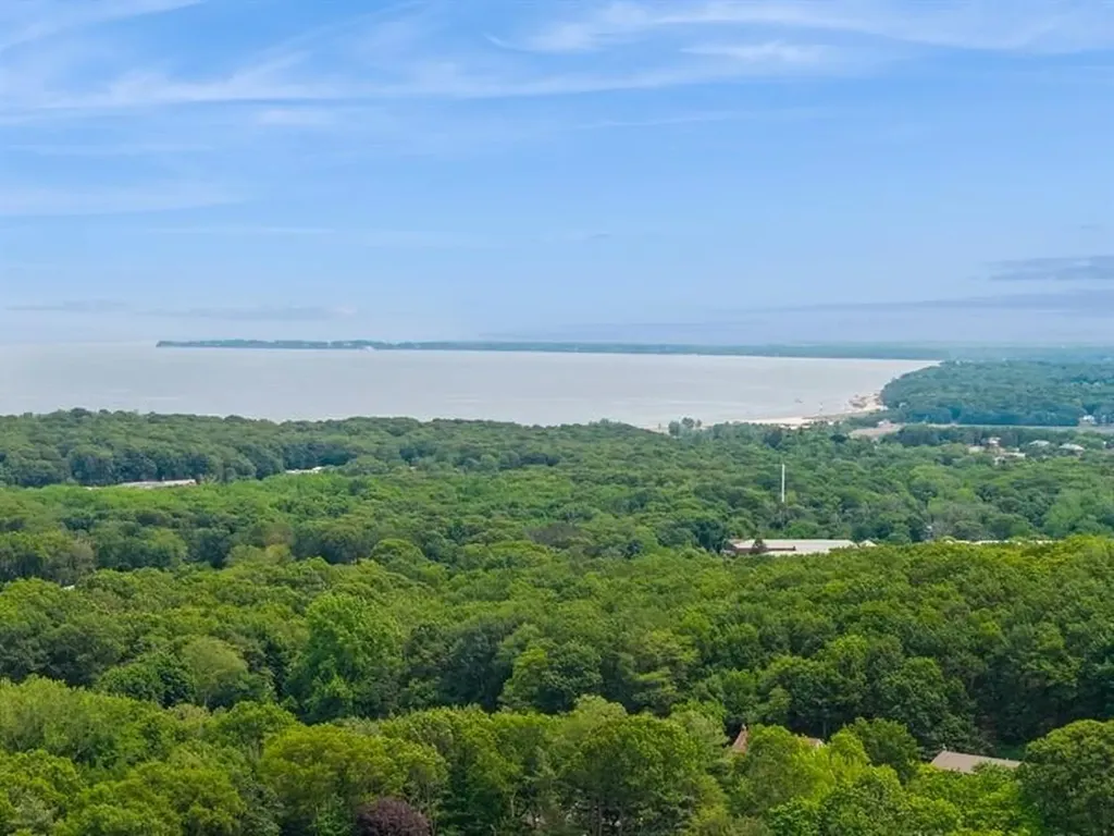 18 Robin Lane Kings Park NY 11754