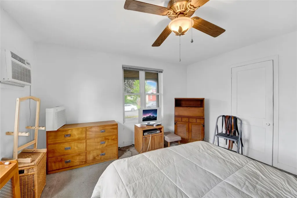 23 Lenox Place Freeport NY 11520