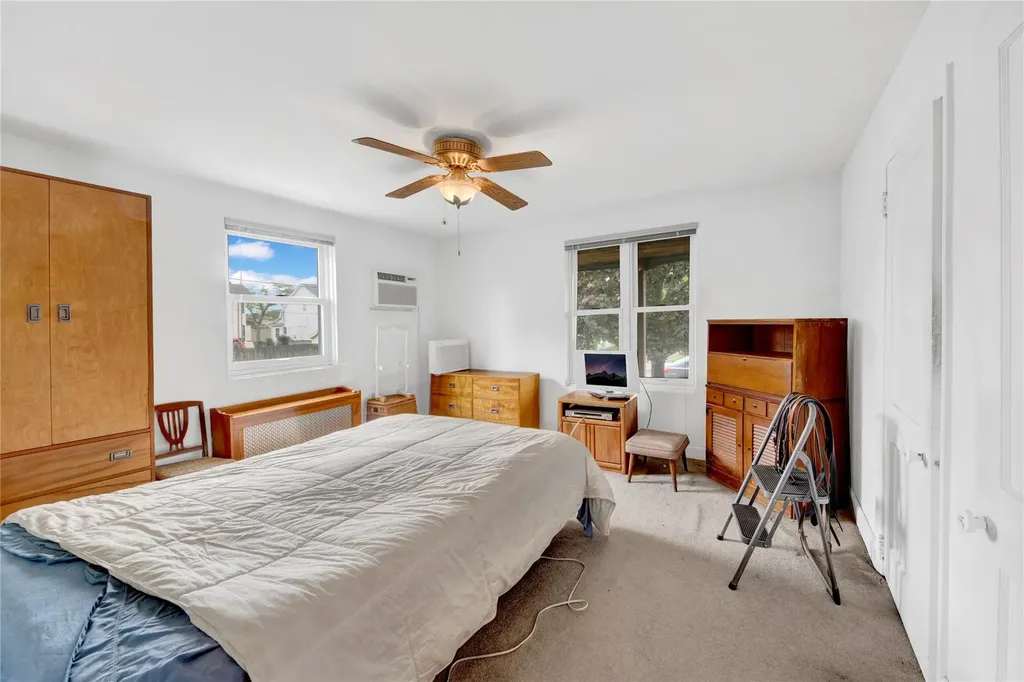 23 Lenox Place Freeport NY 11520