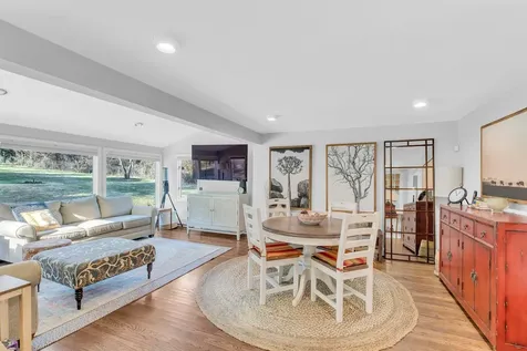 279 Hillcrest Lane Upper Brookville NY 11771