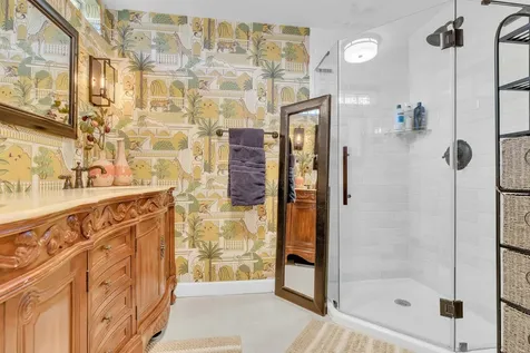 279 Hillcrest Lane Upper Brookville NY 11771