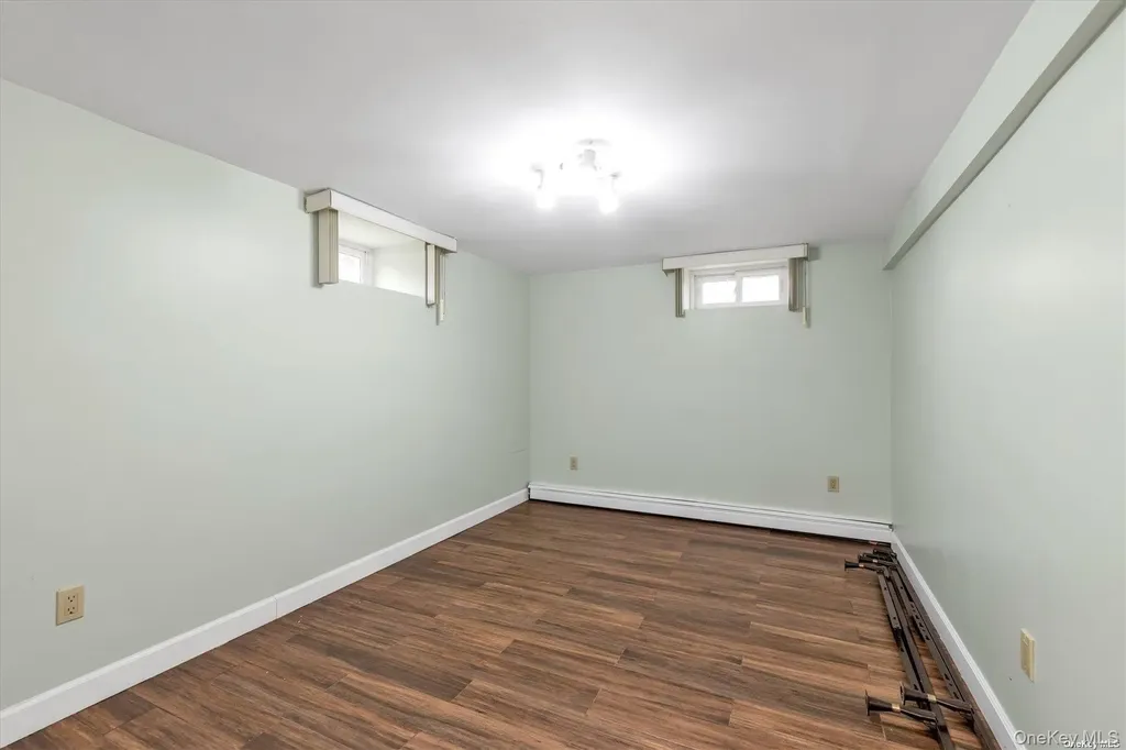 2492 Lefferts Place Bellmore NY 11710