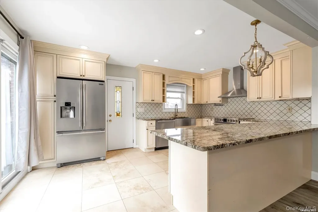 2492 Lefferts Place Bellmore NY 11710