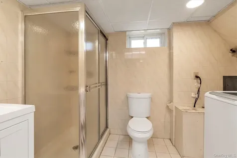 2492 Lefferts Place Bellmore NY 11710