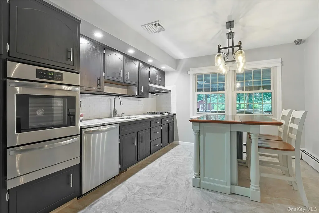 4 Suffern Place Garnerville NY 10923