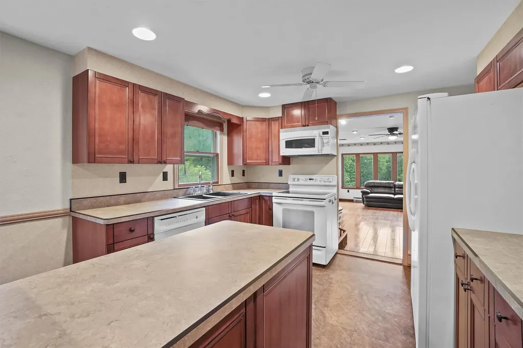 88 Shear Hill Road Mahopac NY 10541