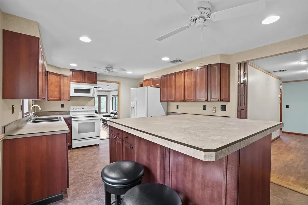 88 Shear Hill Road Mahopac NY 10541
