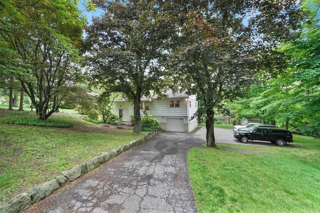 88 Shear Hill Road Mahopac NY 10541