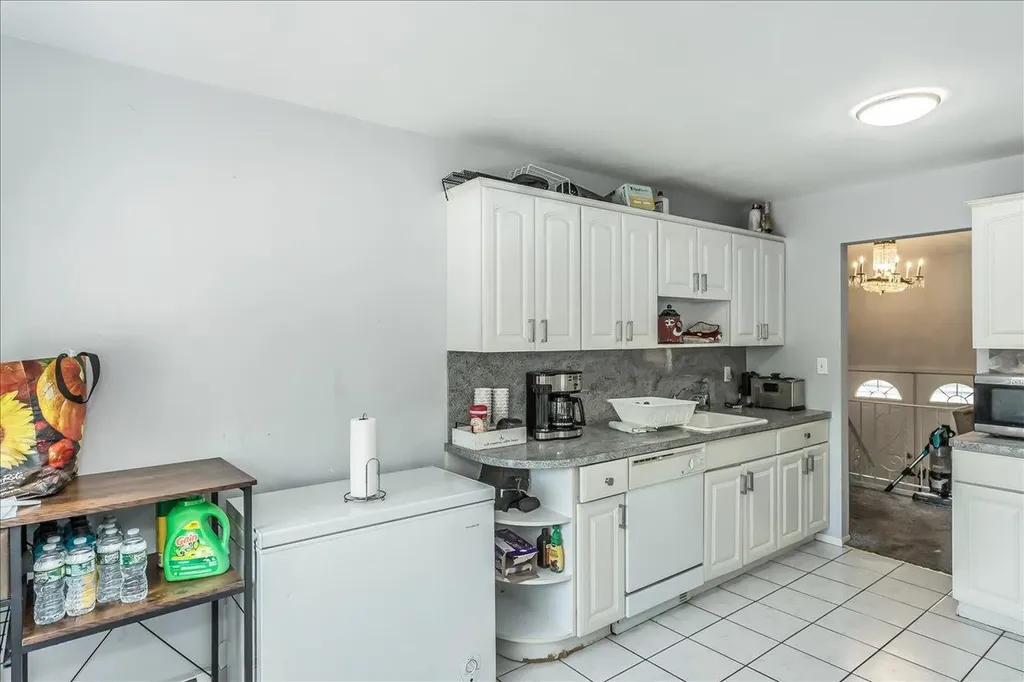 274 Central Park Road Plainview NY 11803