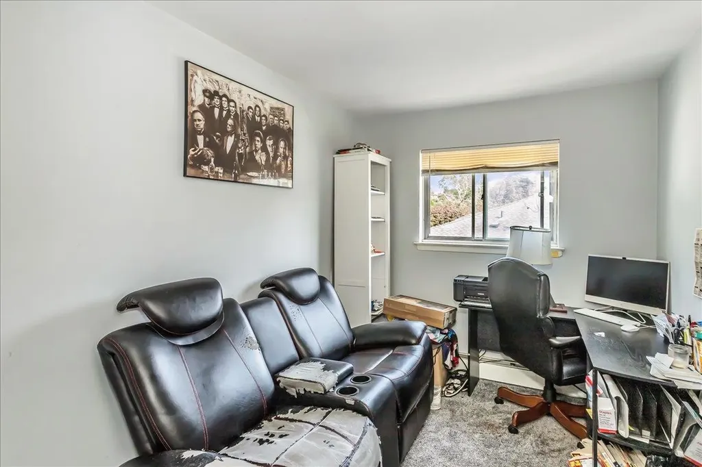 274 Central Park Road Plainview NY 11803
