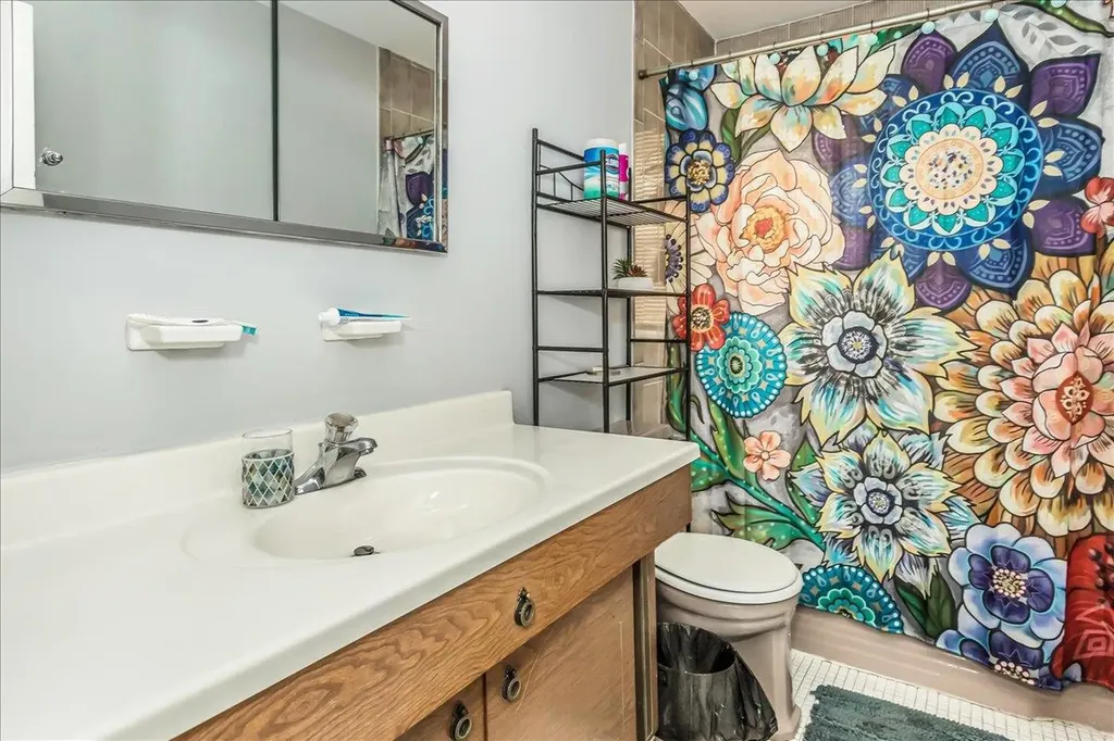 274 Central Park Road Plainview NY 11803