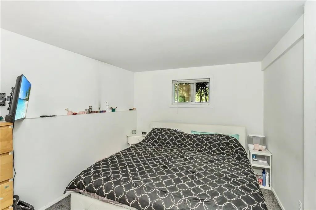 274 Central Park Road Plainview NY 11803