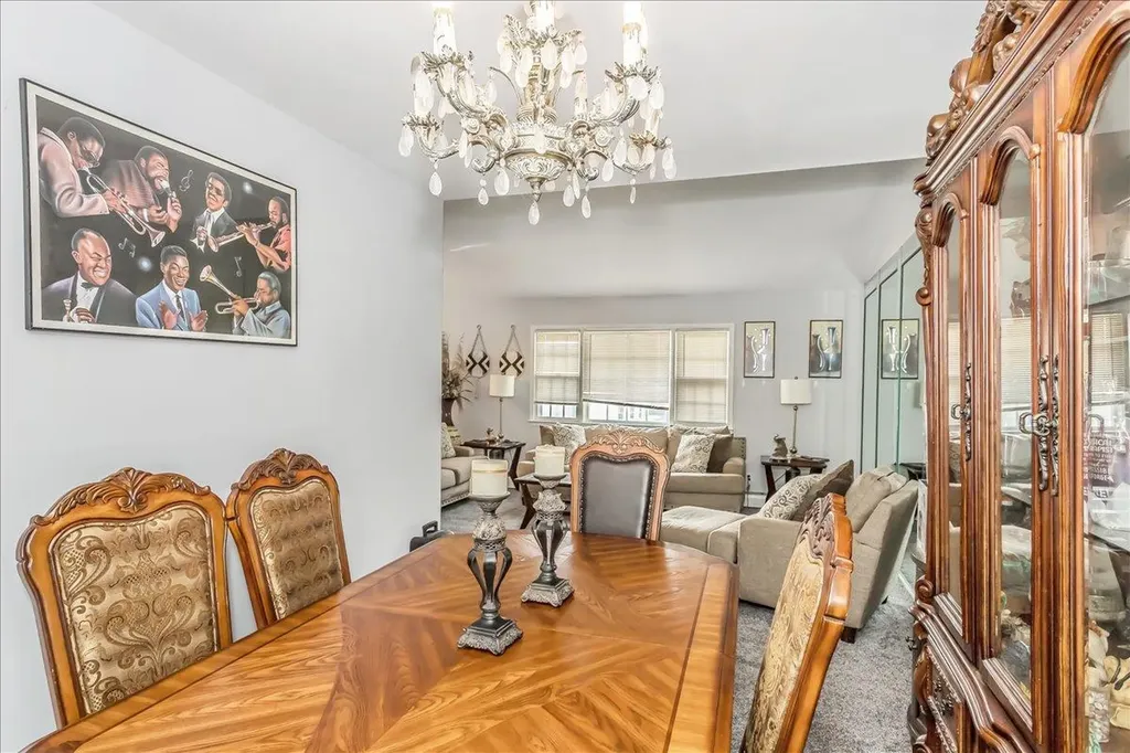 274 Central Park Road Plainview NY 11803