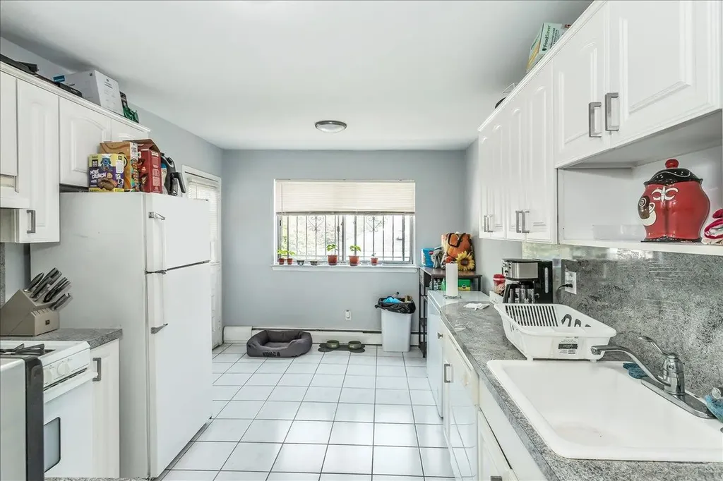 274 Central Park Road Plainview NY 11803