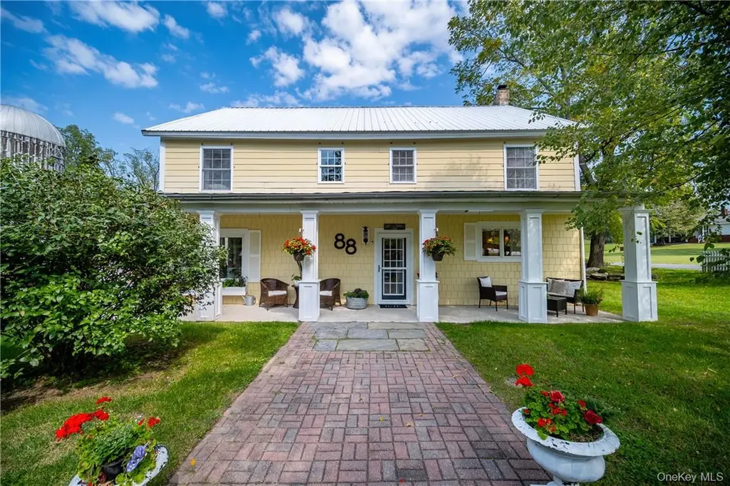 88 Prices Switch Road Warwick NY 10990