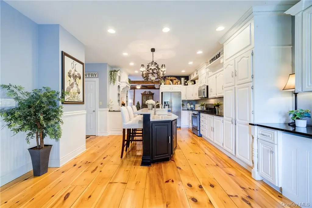 88 Prices Switch Road Warwick NY 10990