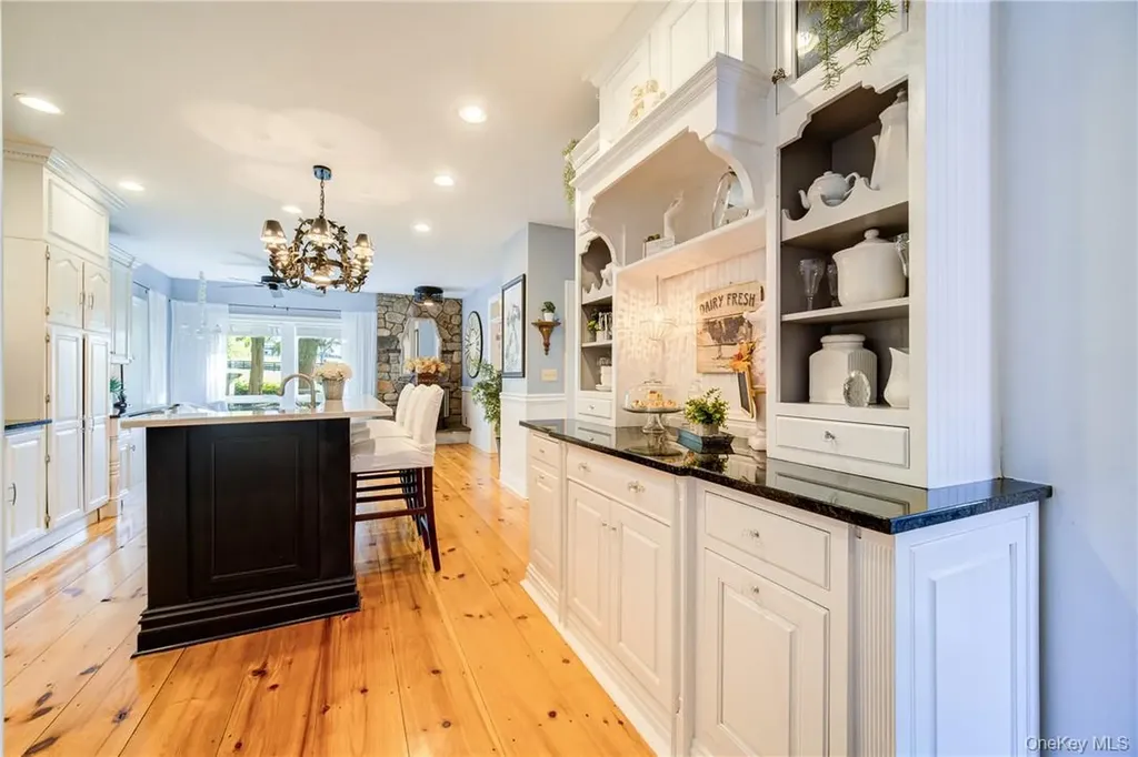 88 Prices Switch Road Warwick NY 10990