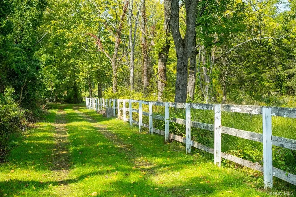 88 Prices Switch Road Warwick NY 10990