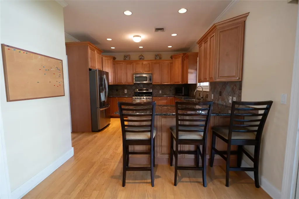 14 Gordon Avenue Plainview NY 11803