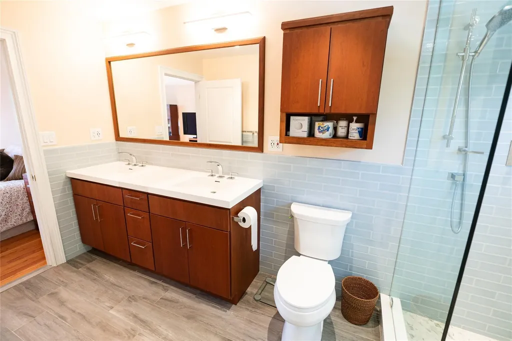 14 Gordon Avenue Plainview NY 11803