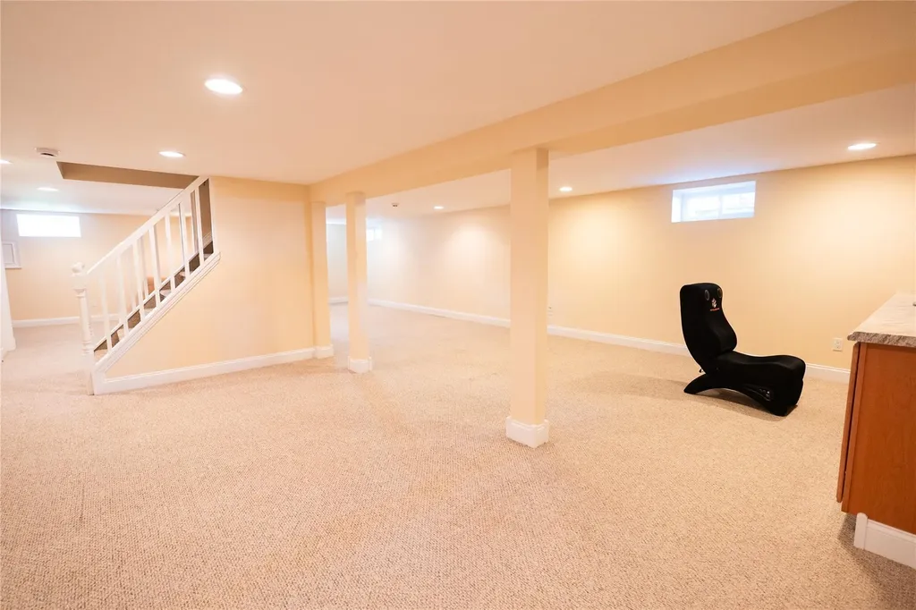 14 Gordon Avenue Plainview NY 11803