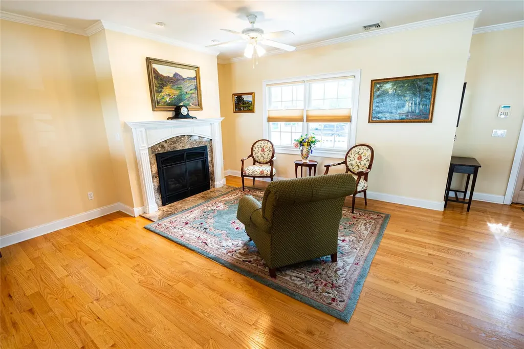 14 Gordon Avenue Plainview NY 11803