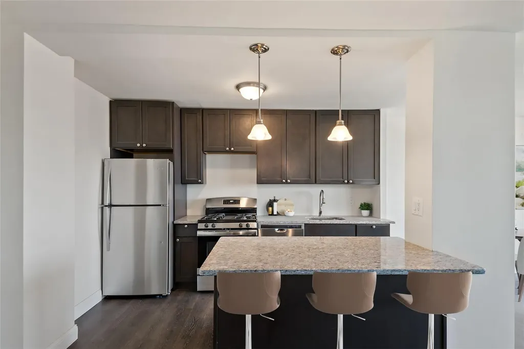 825 Morrison Avenue Bronx NY 10473