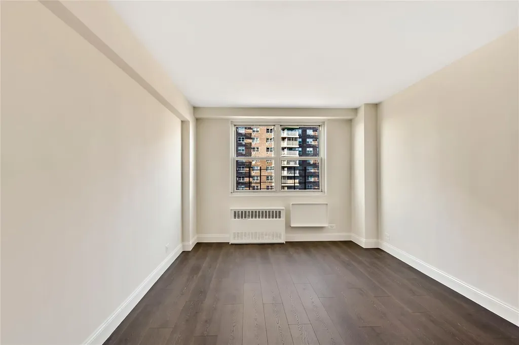 825 Morrison Avenue Bronx NY 10473