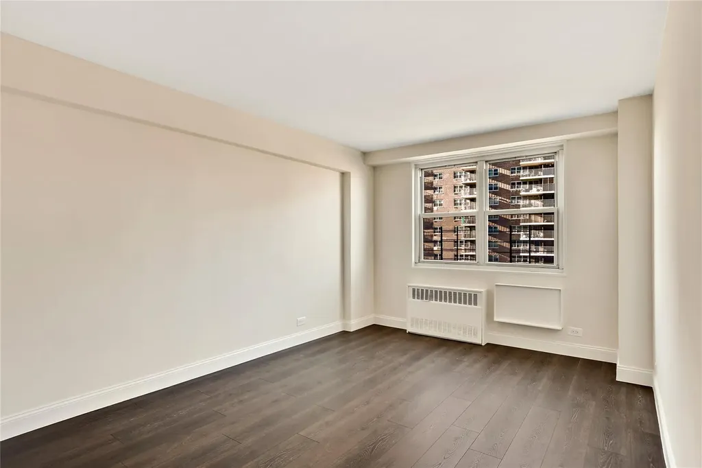 825 Morrison Avenue Bronx NY 10473