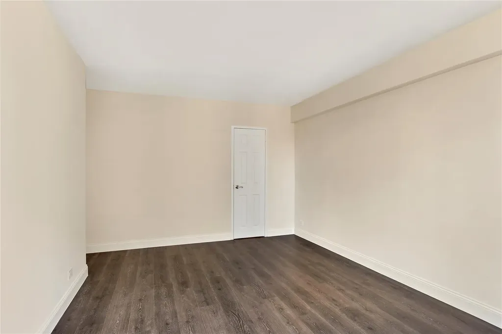 825 Morrison Avenue Bronx NY 10473