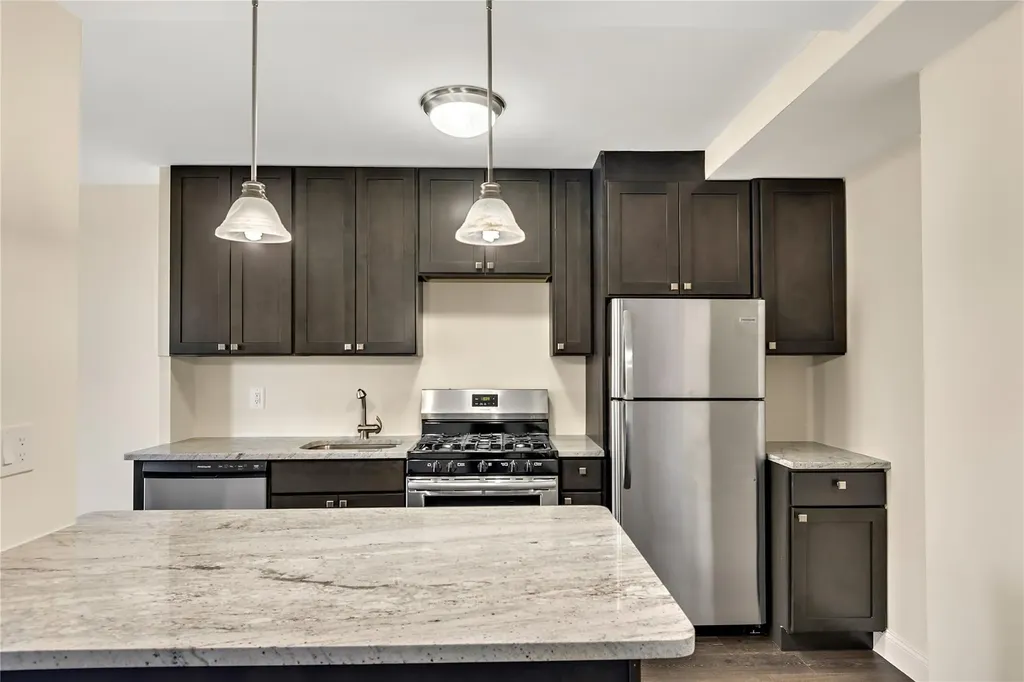 825 Morrison Avenue Bronx NY 10473