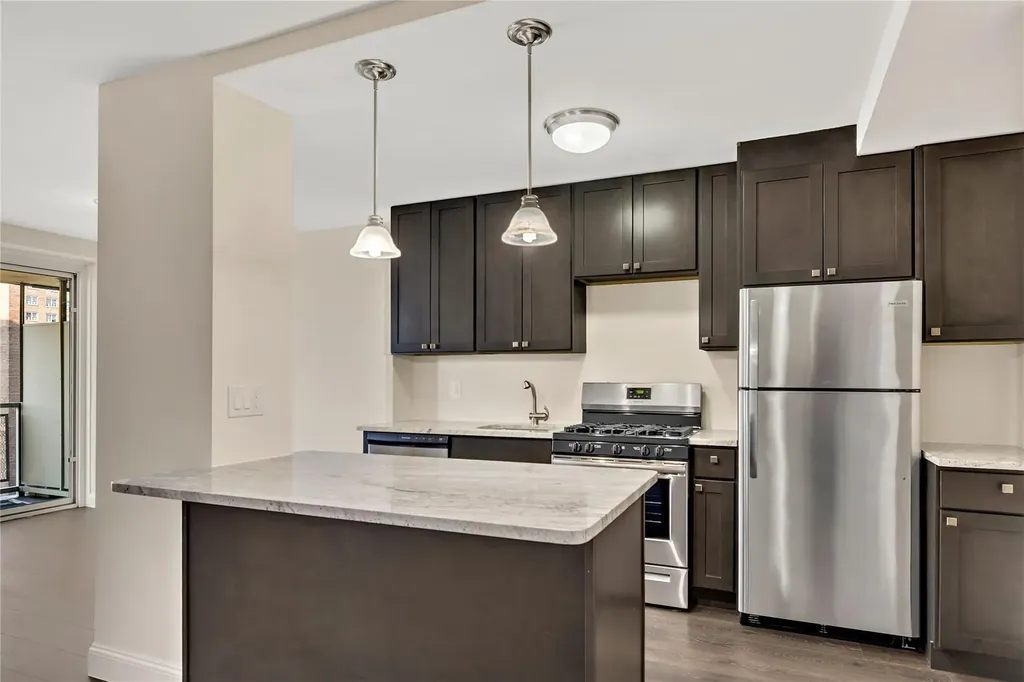 825 Morrison Avenue Bronx NY 10473