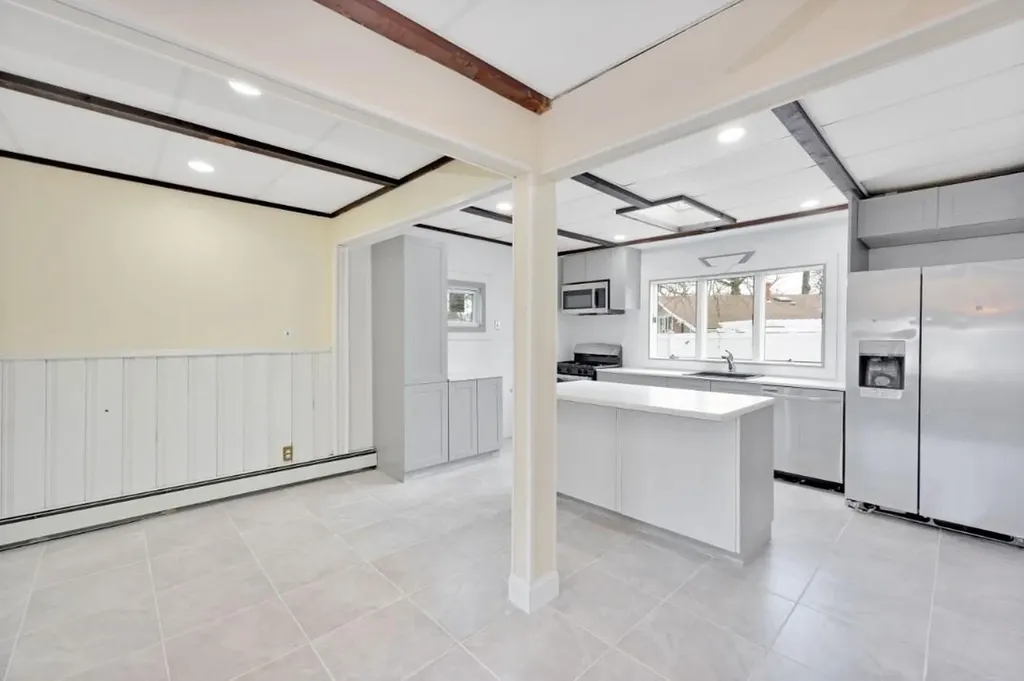 113 Applegate Drive Central Islip NY 11722